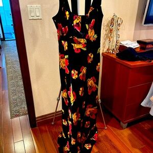 Maxi Dress is silk